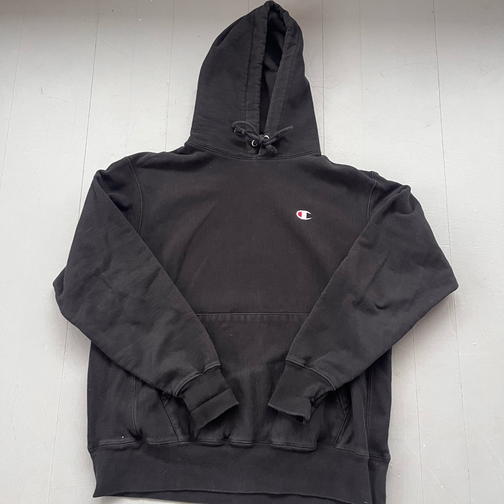 Champion Men's Reverse Weave Black Hoodie Sweater